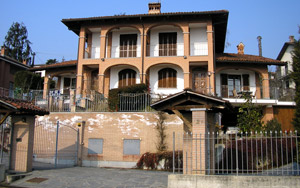 Costruzione villa bi-familiare in collina